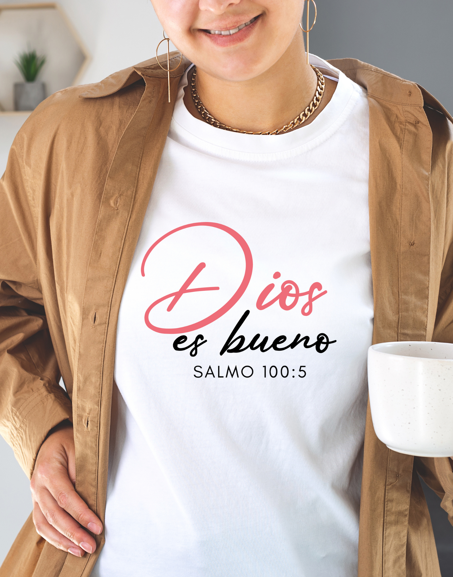 Dios es bueno Tee